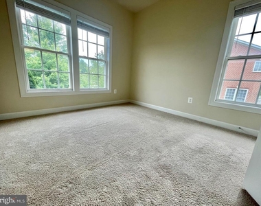 3514 Tabard Lane - Photo Thumbnail 21