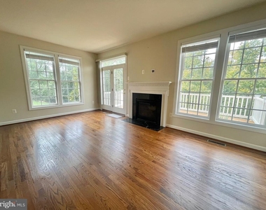 3514 Tabard Lane - Photo Thumbnail 6