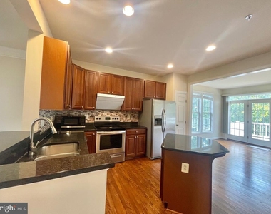 3514 Tabard Lane - Photo Thumbnail 7