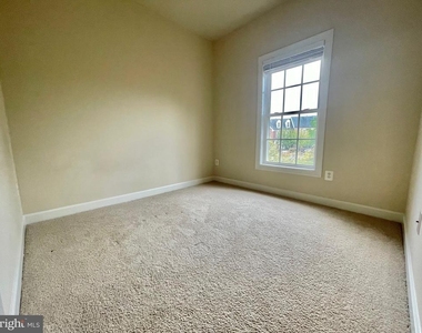 3514 Tabard Lane - Photo Thumbnail 23