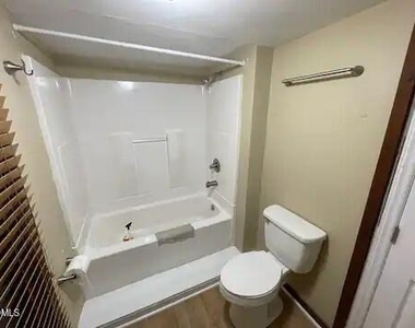 3041 Carpenter Upchurch Road - Photo Thumbnail 13