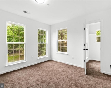 116 Whiskey Creek Cir - Photo Thumbnail 20