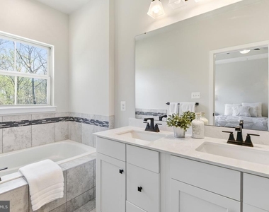 5927 Pecking Stone St - Photo Thumbnail 11