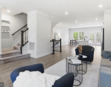 5927 Pecking Stone St - Photo Thumbnail 3