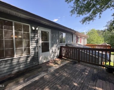 3107 Quinley Place - Photo Thumbnail 17