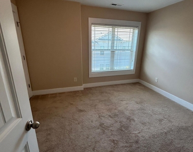 3827 Glenhaven Road - Photo Thumbnail 26