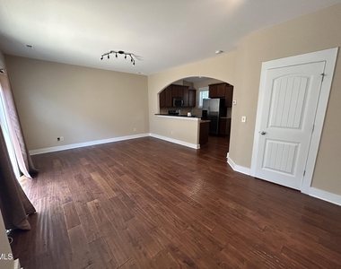 3827 Glenhaven Road - Photo Thumbnail 8
