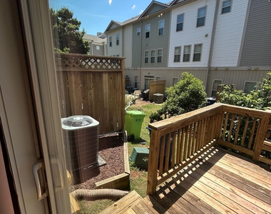 3827 Glenhaven Road - Photo Thumbnail 12
