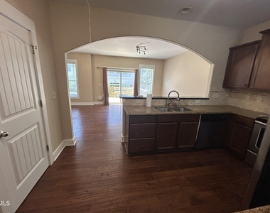 3827 Glenhaven Road - Photo Thumbnail 1
