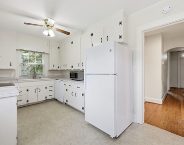 1203 S Main Street - Photo Thumbnail 10
