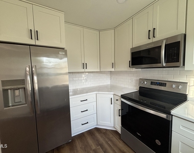 170 Devin Drive - Photo Thumbnail 18