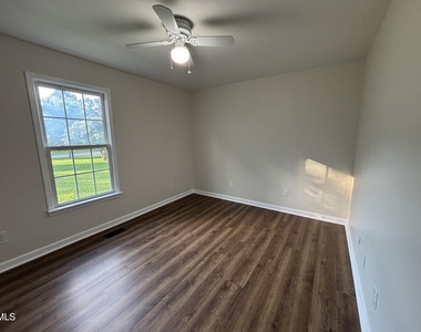 170 Devin Drive - Photo Thumbnail 55