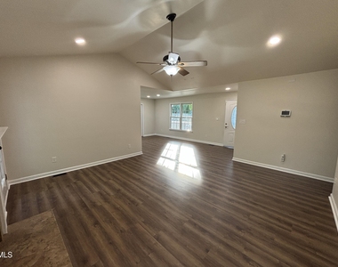 170 Devin Drive - Photo Thumbnail 7