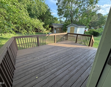 170 Devin Drive - Photo Thumbnail 3
