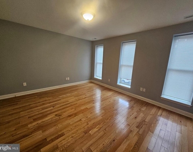 430 S Bond Street - Photo Thumbnail 3