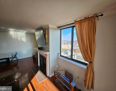 414 Water Street - Photo Thumbnail 6