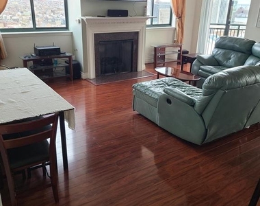 414 Water Street - Photo Thumbnail 5