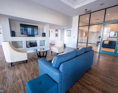 414 Water Street - Photo Thumbnail 36