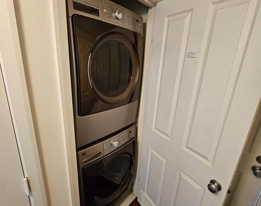 414 Water Street - Photo Thumbnail 21