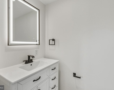 507 Washburn Avenue - Photo Thumbnail 10