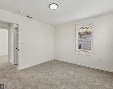 507 Washburn Avenue - Photo Thumbnail 12