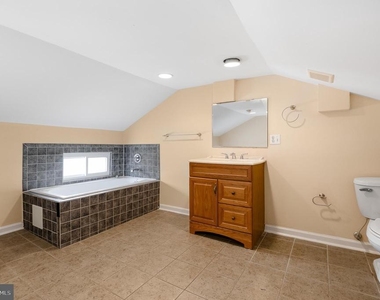 1123 W Lombard Street - Photo Thumbnail 33