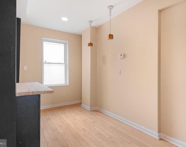 1123 W Lombard Street - Photo Thumbnail 12