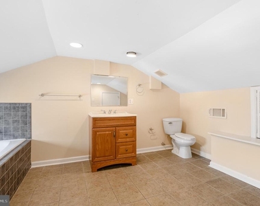 1123 W Lombard Street - Photo Thumbnail 31