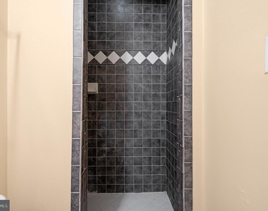 1123 W Lombard Street - Photo Thumbnail 27
