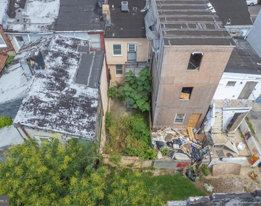1123 W Lombard Street - Photo Thumbnail 6