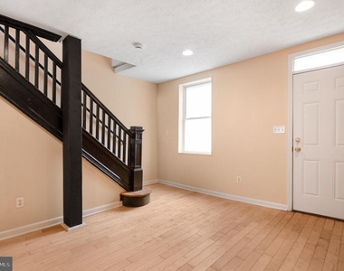 1123 W Lombard Street - Photo Thumbnail 8