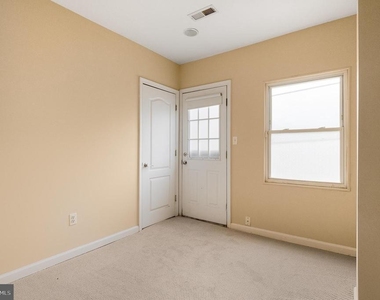 1123 W Lombard Street - Photo Thumbnail 23