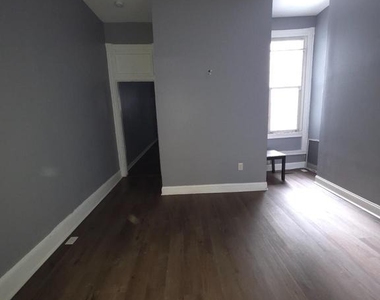 2617 E Preston Street - Photo Thumbnail 5