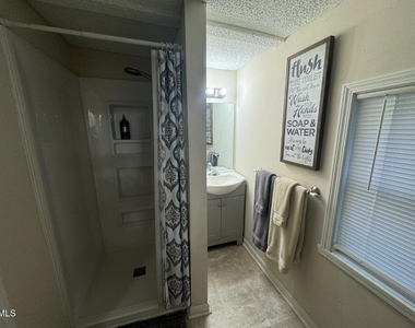 8551 Chapel Hill Road - Photo Thumbnail 8