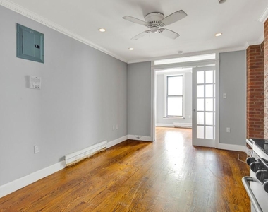 44 Avenue B - Photo Thumbnail 5