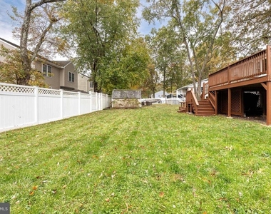 617 Oak Lane - Photo Thumbnail 25