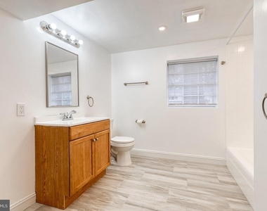 617 Oak Lane - Photo Thumbnail 19