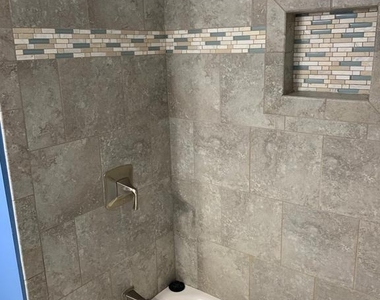 821 Lynvue Road - Photo Thumbnail 13