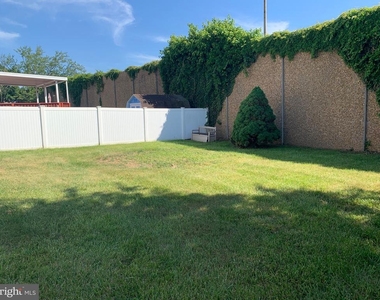 821 Lynvue Road - Photo Thumbnail 25