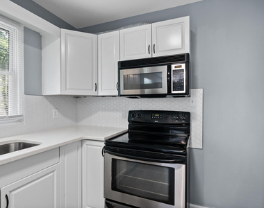 2108 Treverton Place - Photo Thumbnail 9