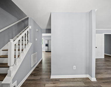 2108 Treverton Place - Photo Thumbnail 14