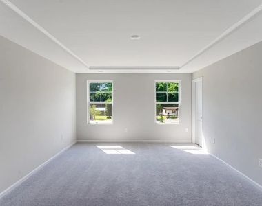 282 Paramount Drive - Photo Thumbnail 11