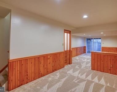 807 Stockbridge Drive - Photo Thumbnail 10
