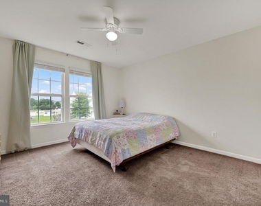 33 Brielle Way - Photo Thumbnail 14