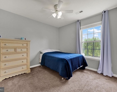 33 Brielle Way - Photo Thumbnail 15