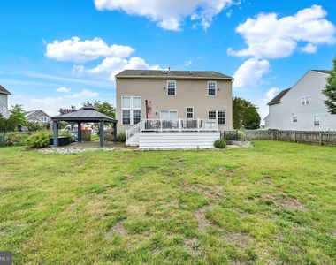33 Brielle Way - Photo Thumbnail 21