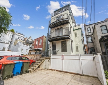 1832 Swann Street Nw - Photo Thumbnail 15