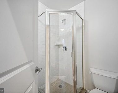 1832 Swann Street Nw - Photo Thumbnail 12