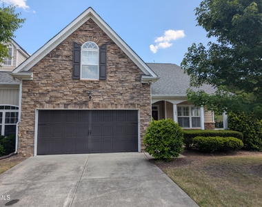 102 Jennel Way - Photo Thumbnail 2