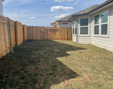 124 Stellar Wind Dr - Photo Thumbnail 10